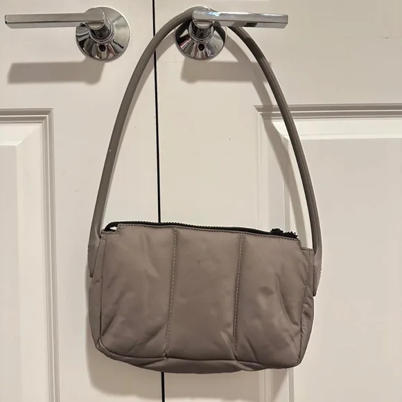 Heaven by Marc Jacobs Shoulder Bag - Picture 2 of 2